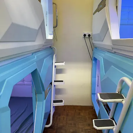 Pelangi Capsule Hostel Johor Bahru Bagian luar foto