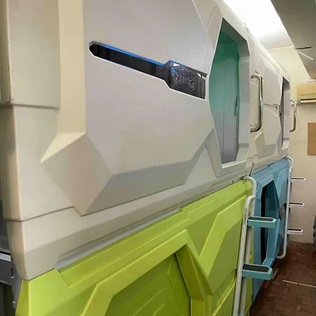 Pelangi Capsule Hostel Johor Bahru Bagian luar foto